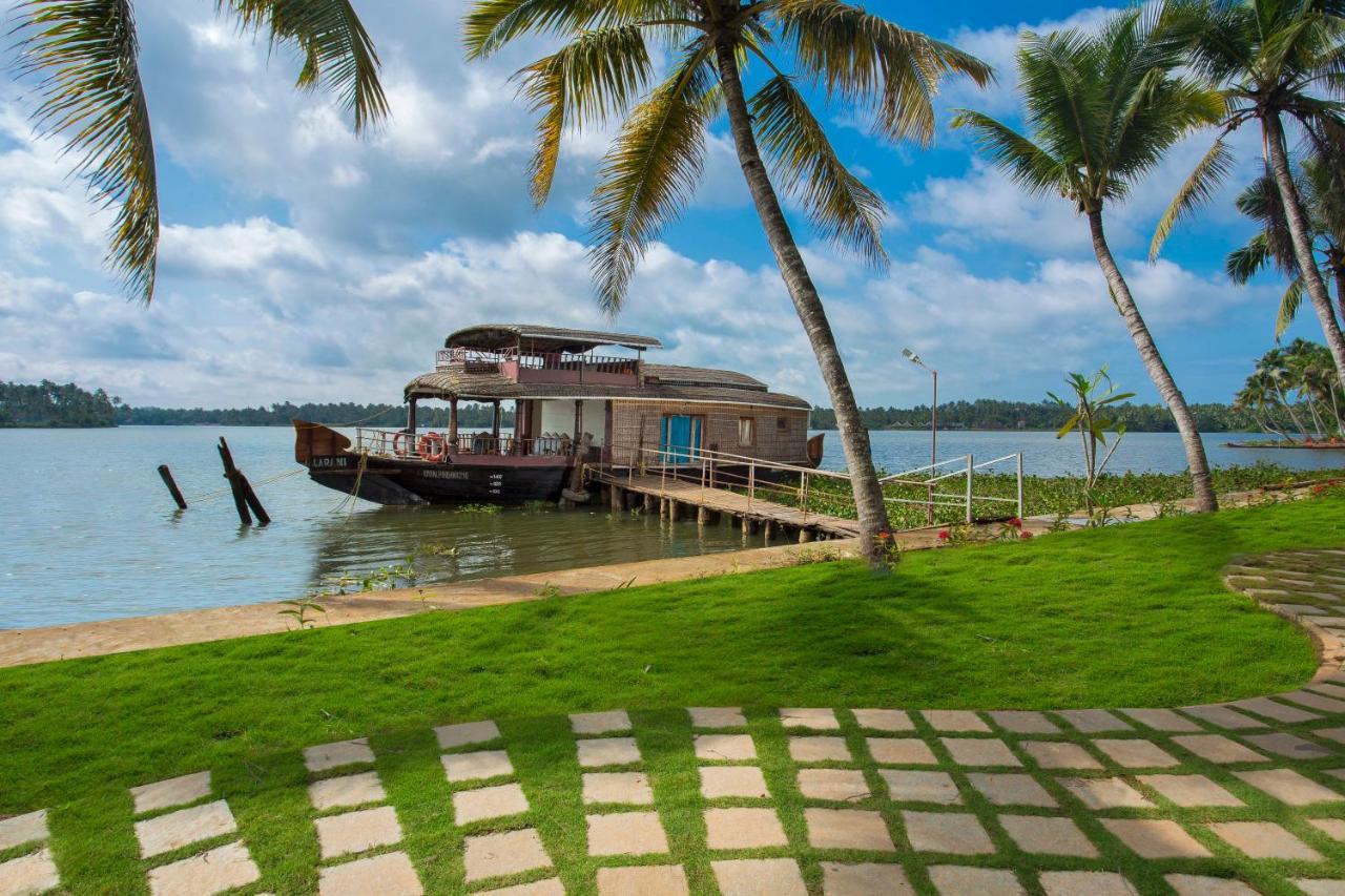 Blue Serene Resort Гуруваюр Экстерьер фото