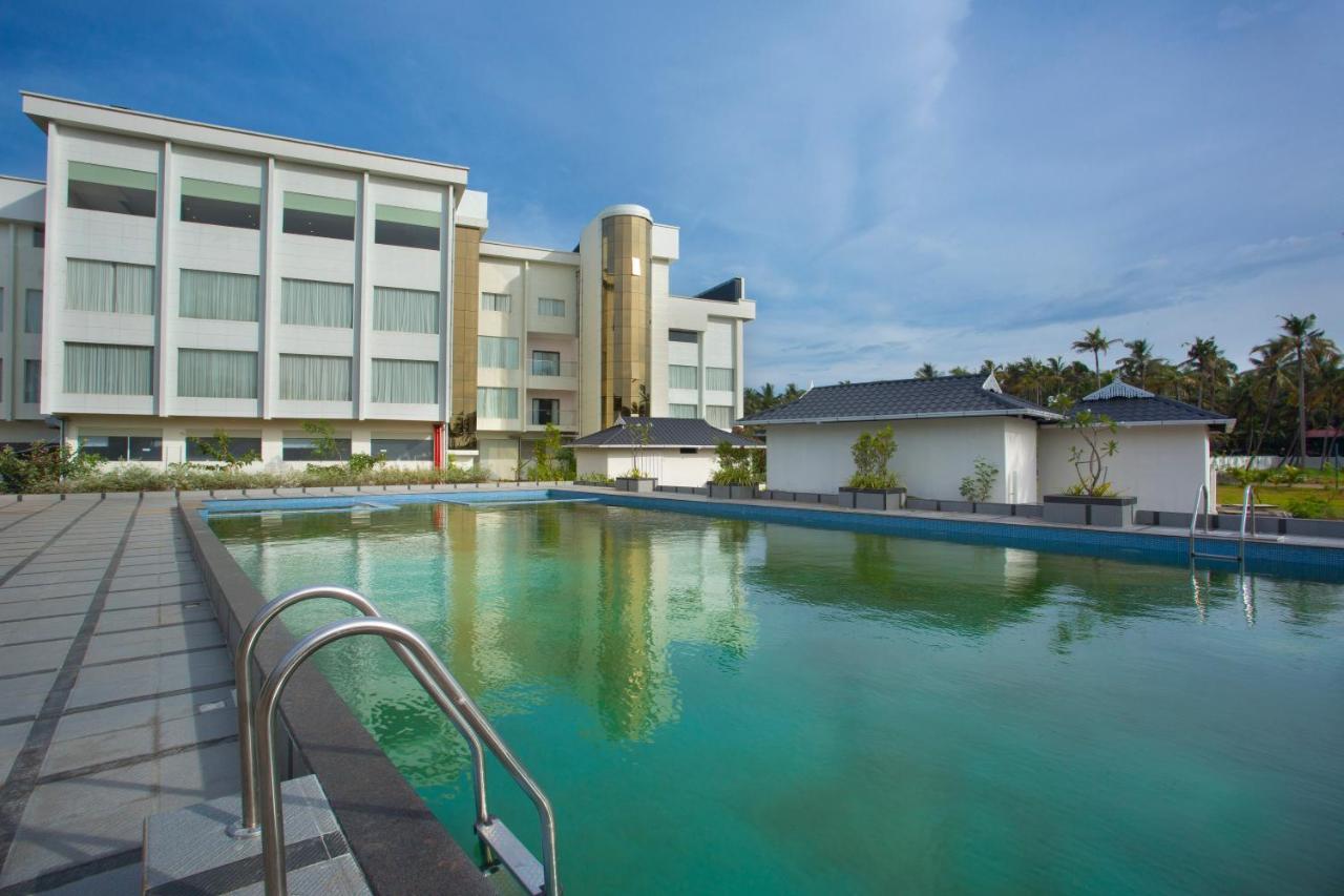 Blue Serene Resort Гуруваюр Экстерьер фото