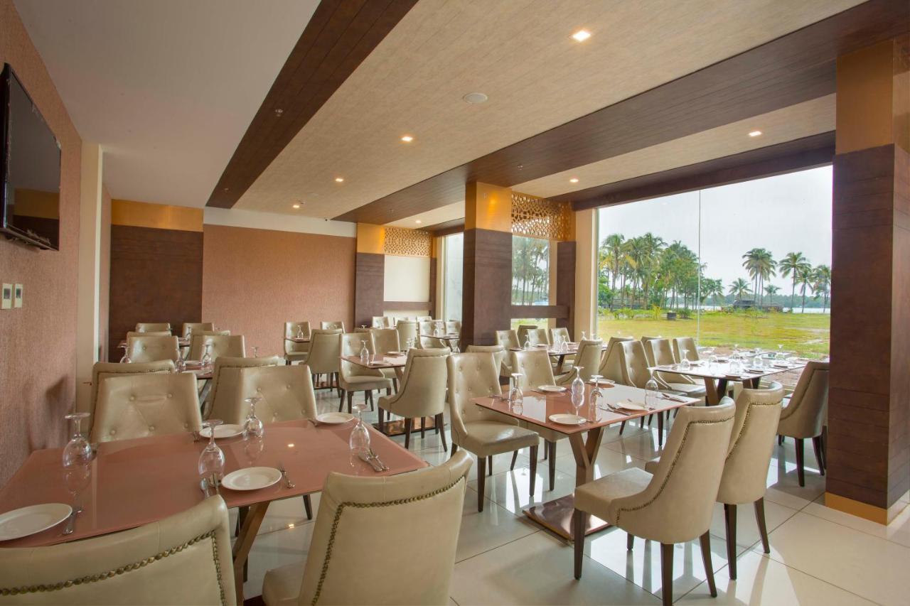 Blue Serene Resort Гуруваюр Экстерьер фото