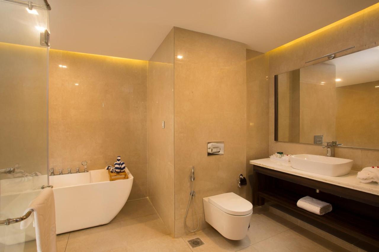 Blue Serene Resort Гуруваюр Экстерьер фото