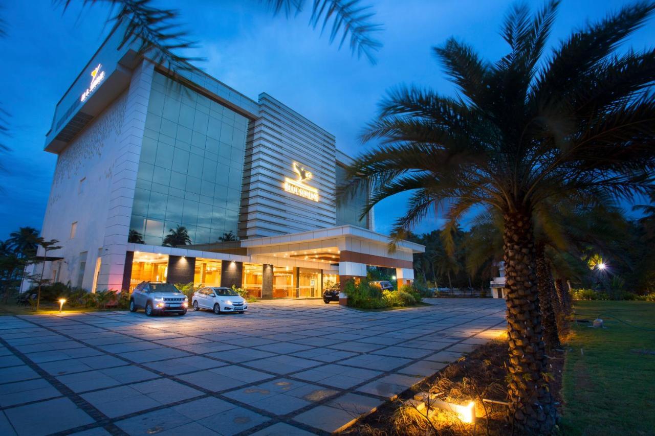 Blue Serene Resort Гуруваюр Экстерьер фото
