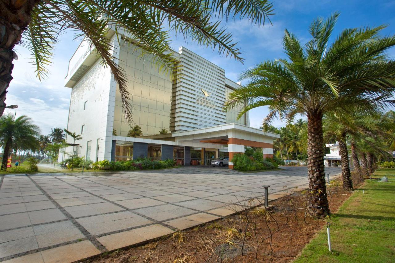 Blue Serene Resort Гуруваюр Экстерьер фото