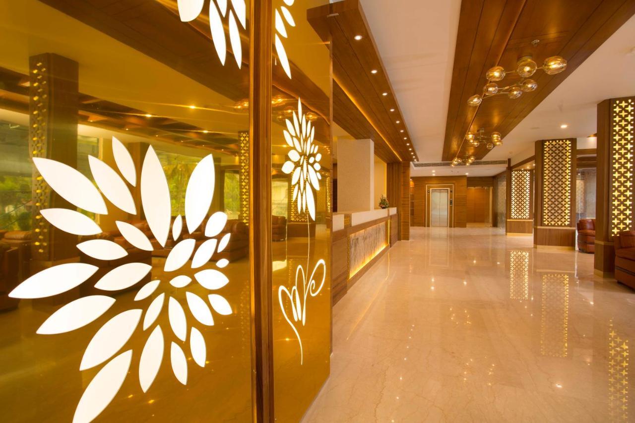 Blue Serene Resort Гуруваюр Экстерьер фото
