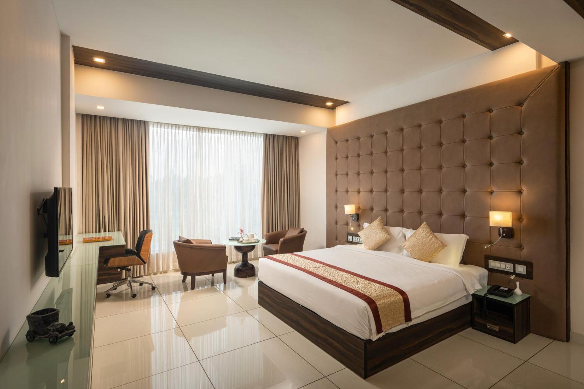 Blue Serene Resort Гуруваюр Экстерьер фото